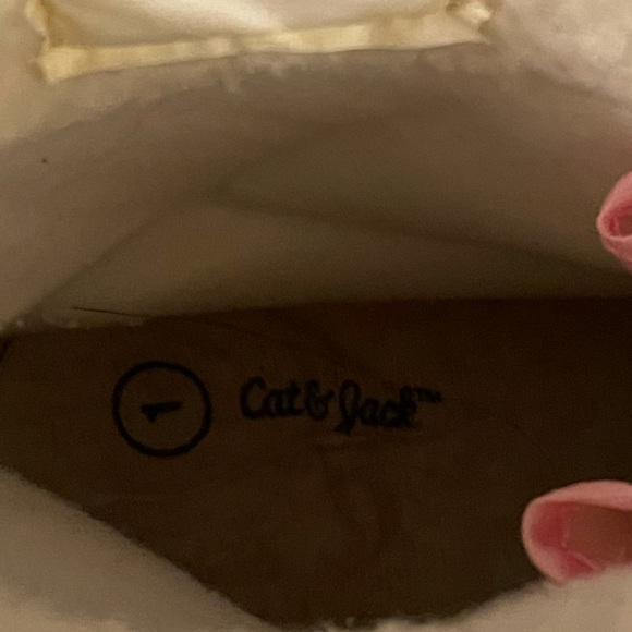 Cat and Jack Sz 1 winter boots - Picture 6 of 7
